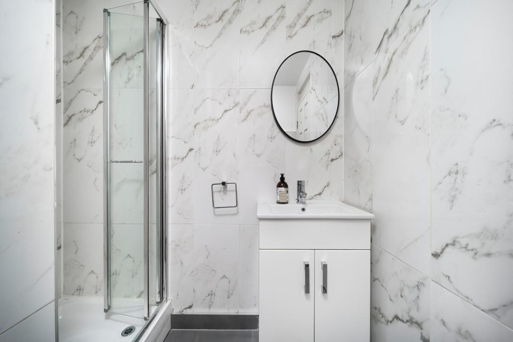 Fitzrovia Modern Apartments Лондон Екстериор снимка