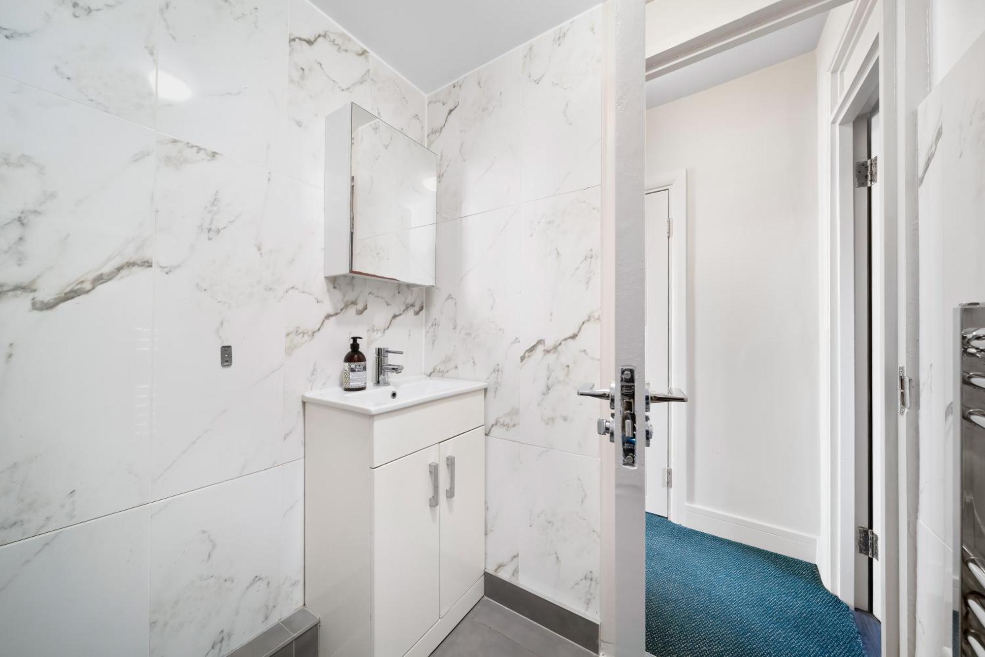 Fitzrovia Modern Apartments Лондон Екстериор снимка